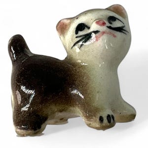 Vintage 50&#39;s Miniature Sweet Ceramic Kitty Cat Kitten Figurine Collectable
