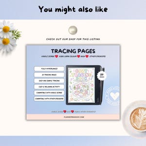 Pu&ograve; includere: Annuncio di un libro di tracciamento per e-reader. L'immagine mostra un e-reader nero che mostra il "Cozy Tracing Book" con 20 pagine. Il testo include "Tracciamento facile e semplice". Lo sfondo &egrave; azzurro con una margherita e una tazza di caff&egrave;.