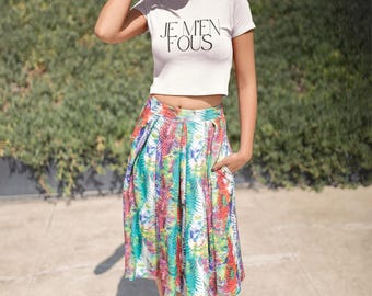 Women's Baby Tee - Je M'en Fous Print, Organic Cotton Crop Top