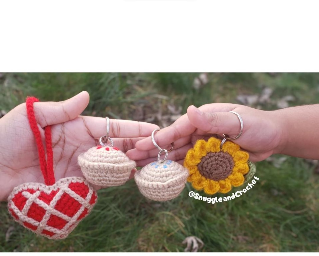 Crochet Keychains Pie Keychain Pumpkin Keychain Sunflower Keychain ...