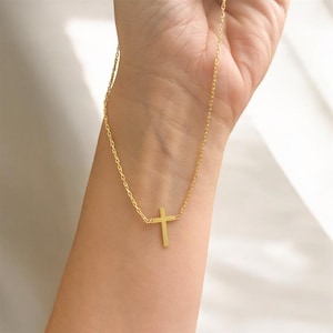 18k Gold Kreuz Halskette - Minimalistischer Anhänger Schmuck - Zierliche Halskette für jeden Tag - Elegantes christliches Geschenk für Frauen - Moderner Glaubens Schmuck
