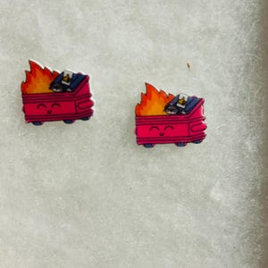 Dumpster fire stud earring.. alilblingshop.. i’m fine earrings.. dumpster fire .. gifts .. meme earrings .. Kawaii dumpster fire earrings