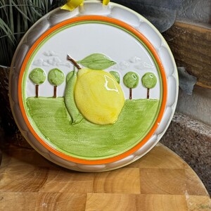 Linda Sylvester for Dapol Lemon Is all Plaque