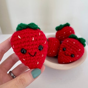 Gehäkelter Amigurumi Erdbeer Stressball, Aromatherapie Stressabbau Plüschtier, Spielzeug Essen für Spielküche, Weihnachtsgeschenk