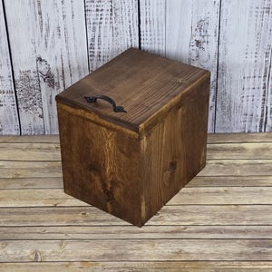Rustic Wood Bathroom Trash Can, Farmhouse Garbage Bin, bathroom storage, small rustic trash can, waste container, bath trash bin with lid