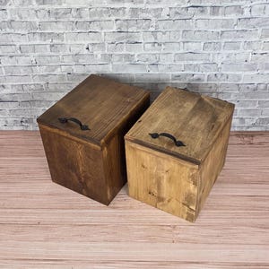 Farmhouse garbage can, bathroom garbage Bin, bathroom storage, small rustic trash can, waste container, wastebasket with lid