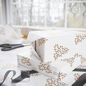 String of Christmas Lights Wrapping Paper | Holiday Light Pattern