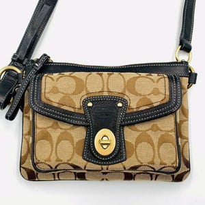 Coach Legacy 65th コーチ ワンショルダー バッグ ゴールド COACH - 65th Coach Legacy Shoulder Bag Goldの通販 by COCOA