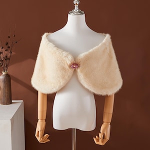 Cream Faux Fur Shawl: Elegant Wedding Wrap with Brooch