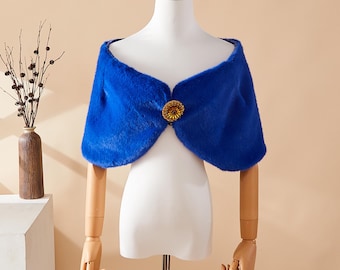 Chal de piel sintética azul rey: chal de boda de invierno con broche dorado