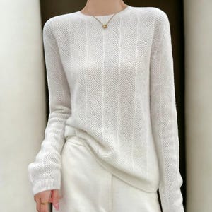 Merino Wool Lightweight Sweater Knitwear, Crew Neck Luxury Jumper Pullover, Seamless Soft Knit, Long Sleeve Solid Casual Top, Autumn Winter
