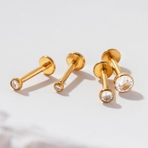 Petit clou labret à dos plat en titane 18G/16G serti clos • Clous d'oreille en forme de conque hélicoïdale Tragus • Clous de nez • Clous de cartilage