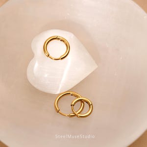 16G Titan Chunky Bold Creolen • Lobe Ohrringe • Knorpel Hoop • Muschel Septum Schmuck • Gold Ohrringe • Brautjungfer Geschenke • Geschenk für Sie