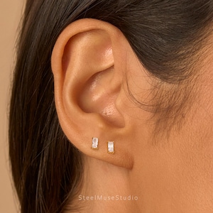16G/18G Rectangle CZ Stud Earrings • Dainty Minimalist Earrings • Flat Back Earring • Tragus Helix Conch Stud • Cartilage • Gife For Her