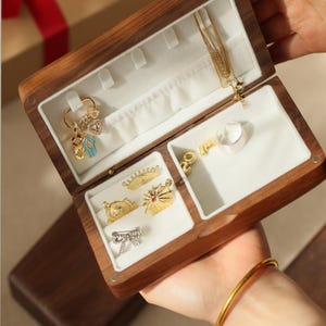 Personalized Walnut Jewelry Box – Brass Name Inlay Keepsake image 9