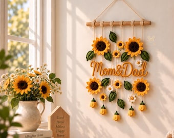 Colgante de pared personalizado con girasoles, regalo familiar personalizado con nombre en tricotin.