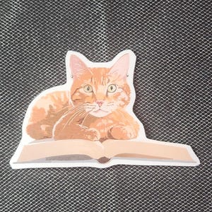 Bookish Cat Sticker – Cozy Reading Vibes
