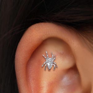 14K Weißgold Diamant Spinne Ohrring, Gothic Luxus Knorpel Helix Conch Stud, Innengefädelt Flat Back Piercing Schmuck, Nasenstecker