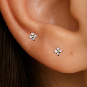 14K Solid Gold Diamond Flower Helix Internal Threaded, Real Diamond Conch Tragus Cartilage Earring, Floral Nose Labret Screw Flat Back Stud