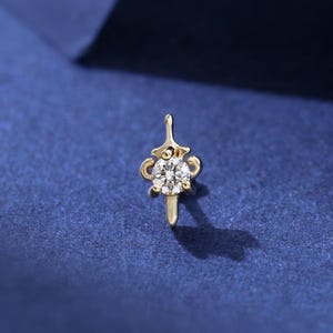 Pendiente de oro macizo de 14 quilates con diseño de espada de diamantes, rosca interna, diamante real, para trago, hélix, lóbulo, cartílago, parte trasera plana.