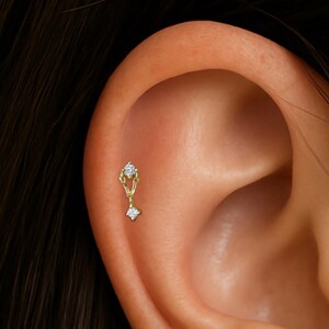 14K massief gouden diamanten hanger, druppelvormige kraakbeenoorbel, Helix Conch Lobe piercing-sieraden, minimalistische platte schroefpiercing 18G
