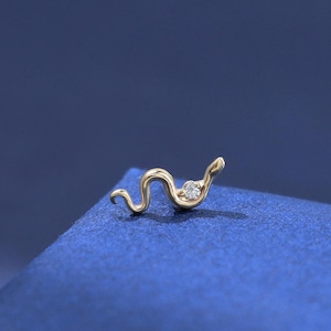 Pendiente de oro macizo de 14 quilates con diamante y forma de serpiente, pendiente de oro con gema para cartílago y hélice con cierre de rosca, piercing para concha, nariz y trago con parte trasera plana
