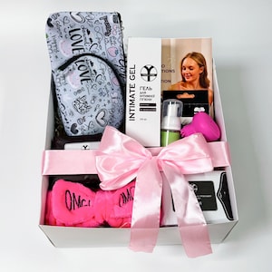 First Period Kit for Girls Tween Puberty Gift Box Organic First Period Kit Package for Teens Menstrual Support Gift for Daughter Self Care
