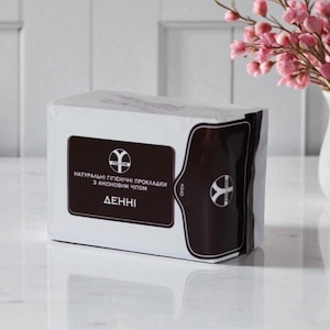 Organic Panty Liners for Women Eco Friendly Daily Cotton Pads Gentle Feminine Care First Period Kit Gift for Girls Hygiene Set Pantiliners