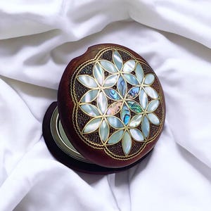 Miroir en nacre, miroir vintage, fait main, cadeau pour elle, miroir compact, miroir pour sac, miroir à main, miroir de maquillage, cadeau pour femme