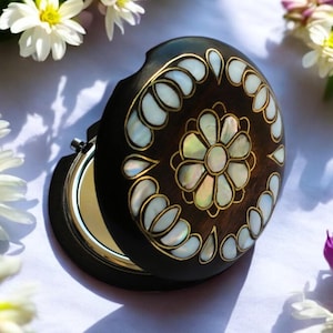 Mother of Pearl Mirror,Vintage Mirror,Handmade,Gift for Her,Compact Mirror,Bag Mirror,Hand Mirror,Makeup Mirror,Gift for Women
