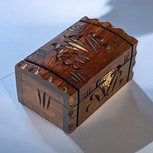 Uniqe Box-Vintage Jewlery Box-HandCarved Vintage Box-Handmade Jewelry Box-Wooden Jewelry Box-Vintage Box-Antique Jewelry Box-Jewelry Storage