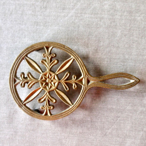 Vintage 60s Brass Trivet, Flower & Leaf with Gold Paint, Hot Pan or Dish, Tabletop, Kitchen, Display, Plant Stand, Cook Gift, Housewarming