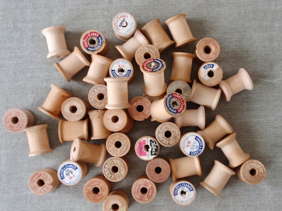 Set of 12 Vintage 50s-70s Wood Spools, 1 1/4 High for Crafts, Home Decor,  Kid & Teen Crafts, Toddler Building Blocks, Dollhouse, Ornaments 