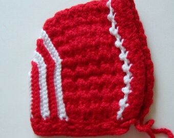 Christmas Baby Hat, Size Newborn, Red and White, Crocheted, Baby Bonnet, Unisex, Gender Neutral