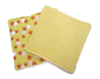 Baby Wash Cloths, Flannel and Terry Cloth, Children's  Unisex Cloths, Set of 2, Baby Shower Gift, Reusable Baby Wipes, Washable, Yellow