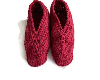 Men's Size 11-12 Crocheted Burgundy Slippers