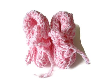 0-3 Month Booties, Baby Shower Gift, Pink Booties, Baby Girl Booties, Crocheted Booties