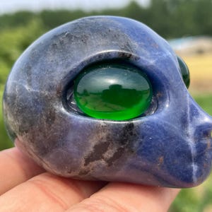 2.3&#39;&#39;Natural Sodalite Alien skull,Crystal Aliens skull,hand carved,crystal Alien skull,Alien skull,Home Decoration Crystal Gifts/pc