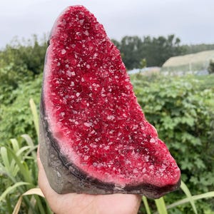 5.9“Red Geode quartz Cluster,quartz crystal,Mineral Vug specimen,Crystal Geode specimen,Crystal Gifts，Crystal healing