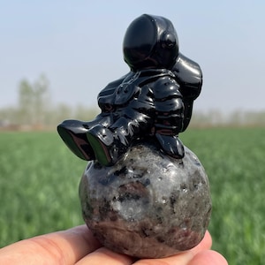 3.3''Natural Obsidian astronaut skull,Crystal spaceman skull,hand carved,crystal skull,astronaut skull,Home Decoration Crystal Gifts 1pc