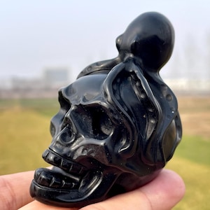 2.6&#39;&#39;Natural Obsidian octopus skull,Quartz Crystal octopus skull,hand carved,crystal skull,Home Decoration Crystal Gifts 1pc