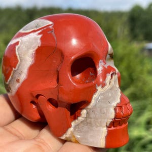 2.8&#39;&#39;Natural Red jasper skull,Quartz Crystal skull,hand carved,crystal skull,  skull,Home Decoration Crystal Gifts,Crystal healing  1pc