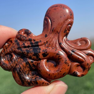 2.2&#39;&#39;Natural red obsidian octopus skull,Quartz Crystal skull,hand carved,crystal skull,octopus skull,Home Decoration Crystal Gifts 1pc