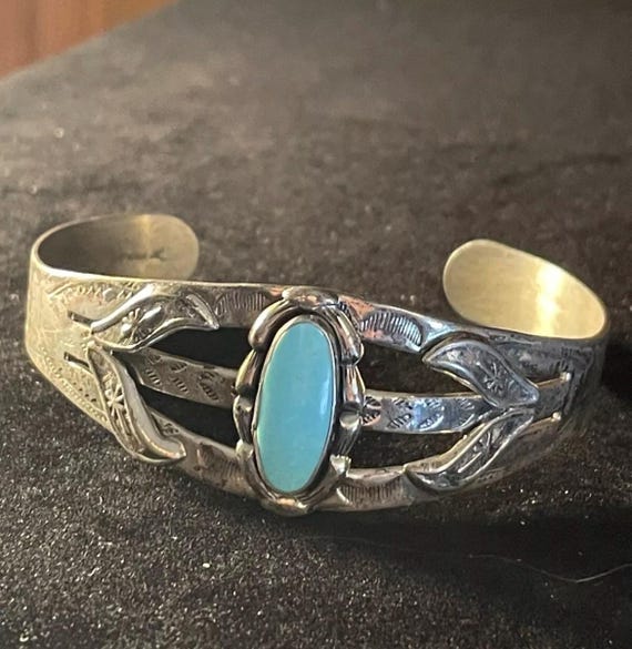 Vintage Sterling Silver 925 Turquoise Cuff Bracelet. Bell Trading 