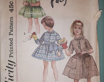 Simplicity 3563 child vintage dress pattern 1960s