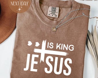 Komfortfarben Jesus ist König T-Shirt: Christlicher Glaube T-Shirt