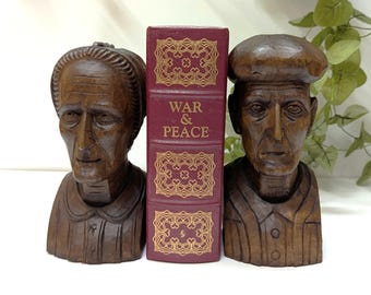 Vintage Hand Carved Wood Old Basque Couple Bookends, Attributed to J. Alberdi, Traditional Headwear