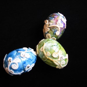 Set of 3 Decorative Eggs, Easter Eggs, Jeweled Gift Eggs, Faux Marble Eggs, Home Décor, Persian Wedding Eggs, Hand Painted with Applied Lace