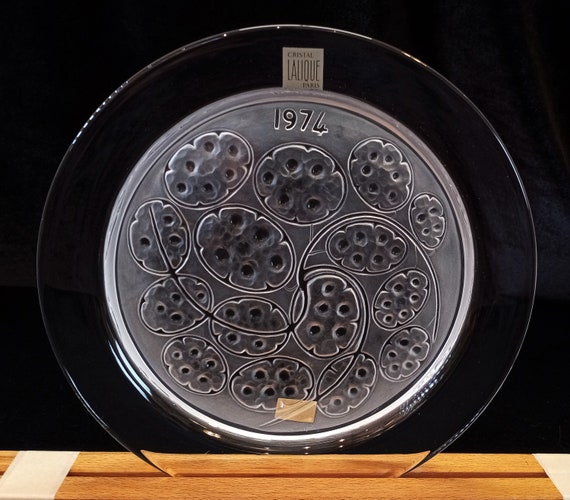 LALIQUE クリスタル プレート 皿 1974 Signed Lalique Annual Crystal Plate Silver Pennies, Sous D