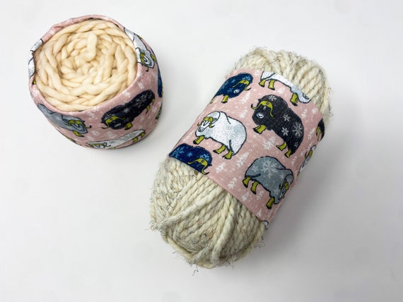 Musk Ox Large Yarn Hugger Yarn Wrap Portable Yarn Bowl 